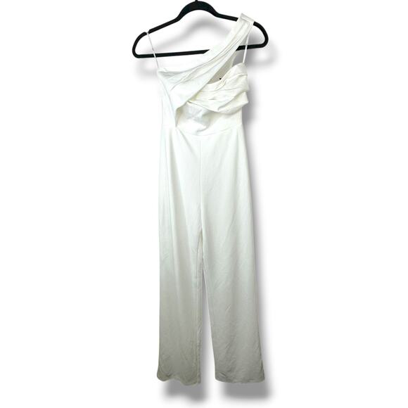Lulus NWOT Devoted To Fun Ivory White Crepe One-Shoulder Sleeveless Jumpsuit XS - Picture 3 of 10